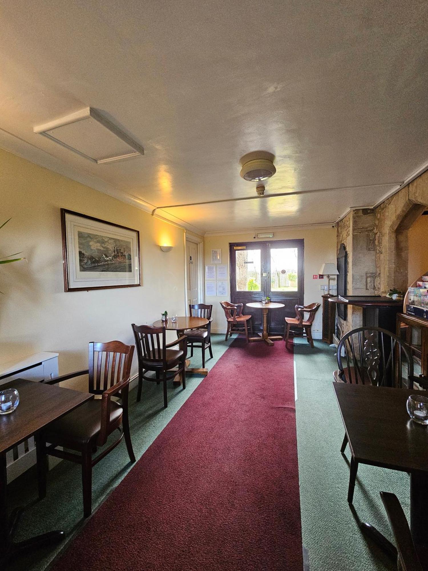 Schoolhouse Restaurant And Hotel Swindon Exterior foto